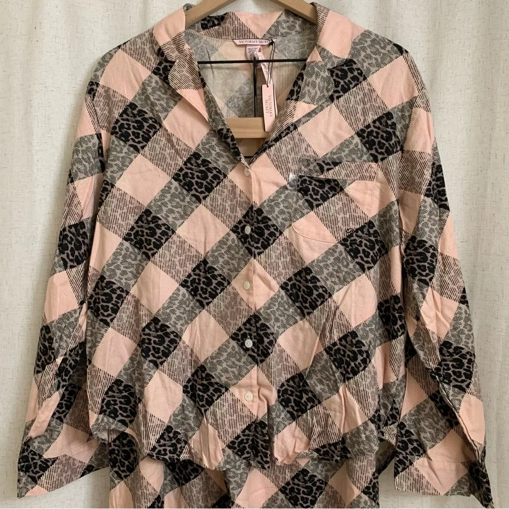 Victoria’s Secret Flannel Pink and Leopard Animal Cheetah Pajama Set NEW Medium - Picture 5 of 9